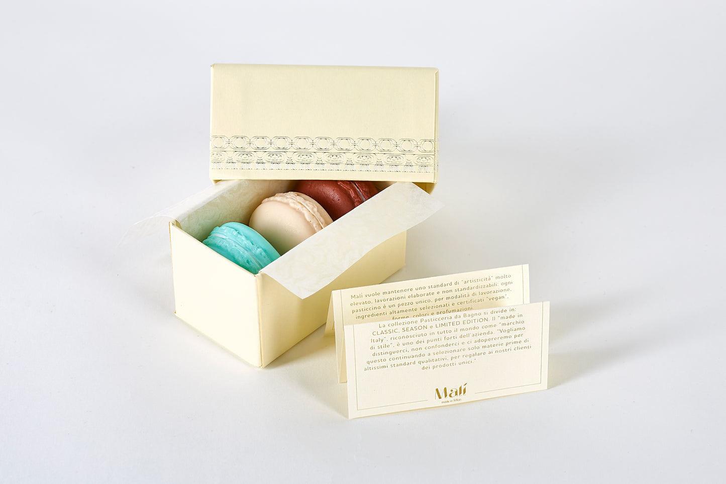 Box 3 Macarons